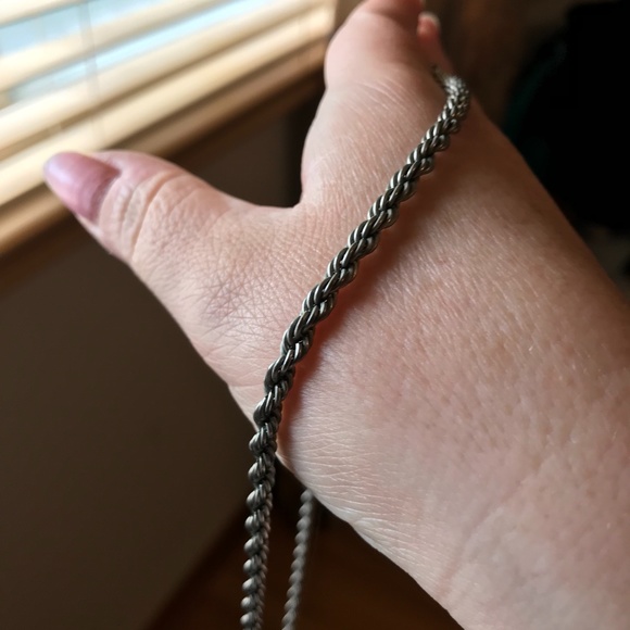 24 inch Twisted Silver Metal Chain - vintage, heavy weight - Picture 5 of 6